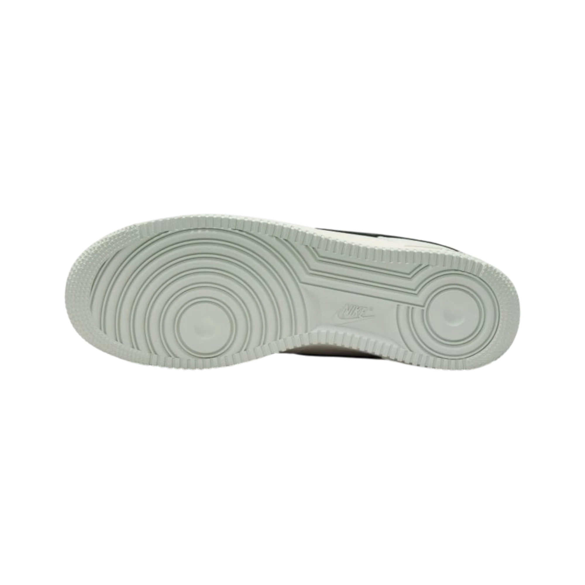 Suela exterior de goma color hueso de las zapatillas Nike Air Force 1 Low GORE-TEX de THE KICKS WORLD