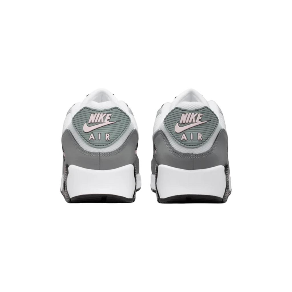 Vista trasera de zapatillas THE KICKS WORLD Nike Air Max 90 en tonos blanco, gris y detalles en rosa Pink Foam