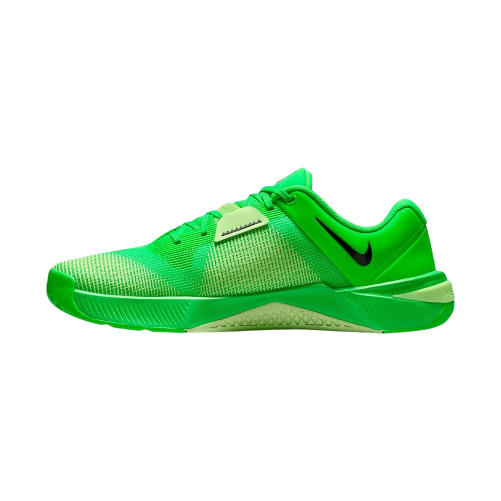 Zapatillas de entrenamiento THE KICKS WORLD Nike Metcon 10 en verde vibrante con detalles en negro y malla técnica