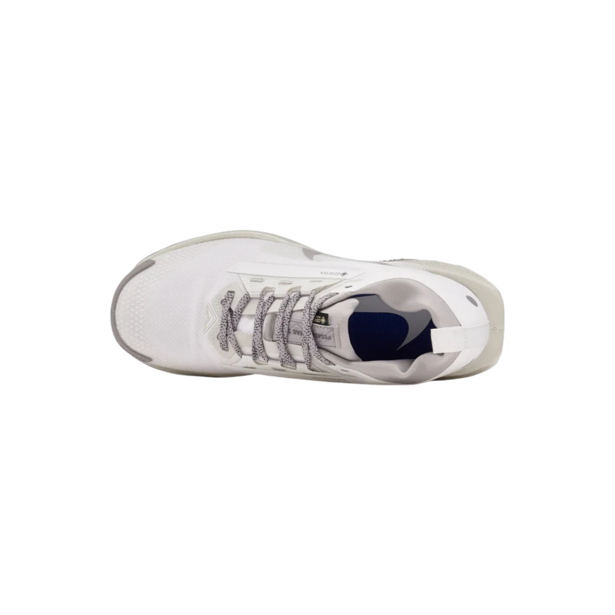 Zapatillas THE KICKS WORLD Nike React Pegasus Trail 5 Gore-Tex blancas y grises con diseño técnico y suela resistente