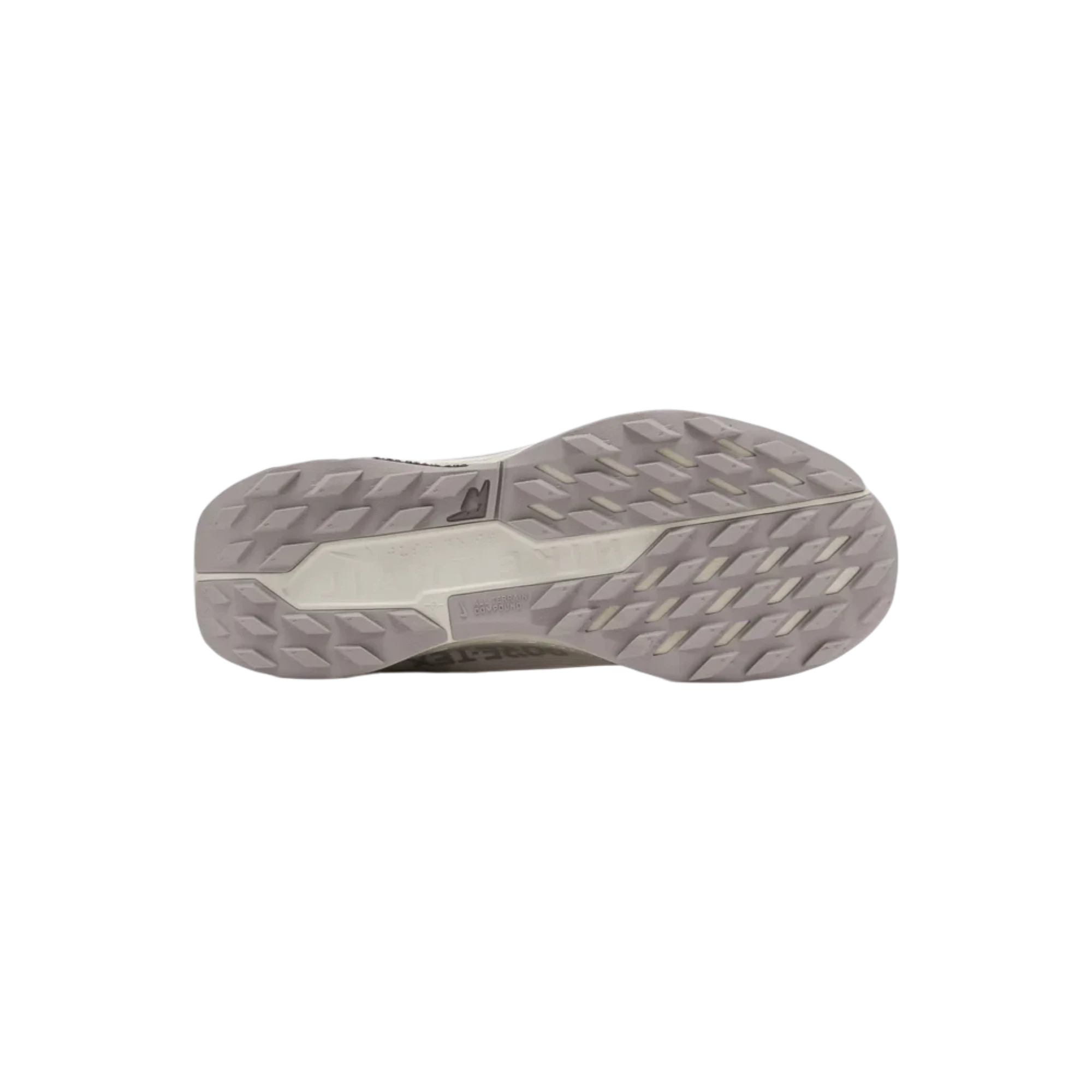 Suela exterior gris de las zapatillas THE KICKS WORLD Nike React Pegasus Trail 5 GORE-TEX con tacos de tracción ATC.